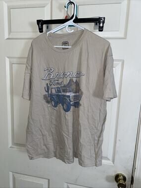 Ford Bronco Men’s Beige 2XL Knit Cotton Short Sleeve Crew Neck Graphic T-Shirt